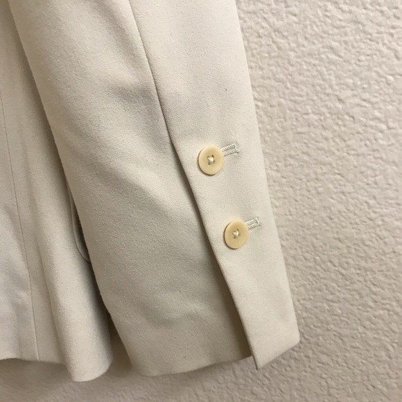 Caslon Off White Cream Ecru Long Lined 3 Button Front Blazer With Patch Pockets - Picture 14 of 16